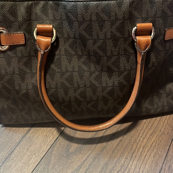 Michael Kors large leather satchel - Picture 7 of 13